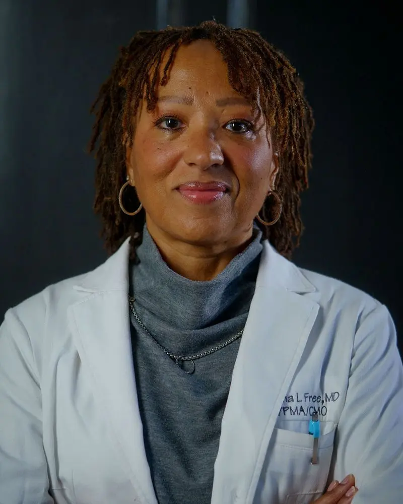 Dr.Almena_Free_Headshot
